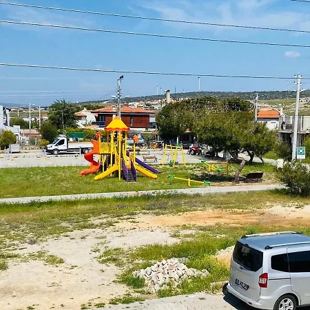 Ozel Havuzlu F çelik Villalari Villa